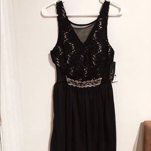 NWT Black Homecoming Dress 🖤